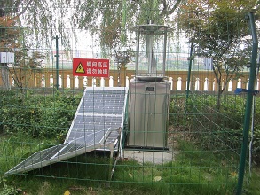 自動蟲情測報燈